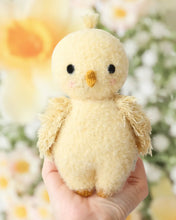 Load image into Gallery viewer, Baby bouclé chick (buttercup)