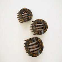 Load image into Gallery viewer, Teleties Flat Circle Clip -Tortoise