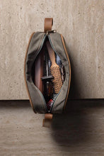 Load image into Gallery viewer, Jon Hart JH Shave Kit -Black Canvas