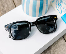 Load image into Gallery viewer, Peepers Polarized Sunglasses -Clubhouse Black