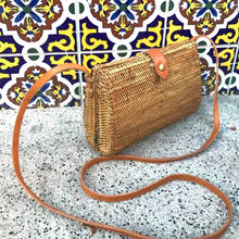 Load image into Gallery viewer, Ata Vine Teardrop Crossbody Bag