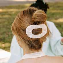 Load image into Gallery viewer, Teleties Flat Round Clip -Soft Surf