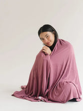 Load image into Gallery viewer, Wuvvy Large Blanket -Berry
