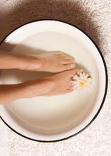 Load image into Gallery viewer, Latika Beauty Magnesium Bath Soak