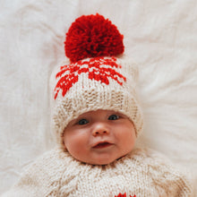 Load image into Gallery viewer, Baby Snowflake Beanie -Natural & Red