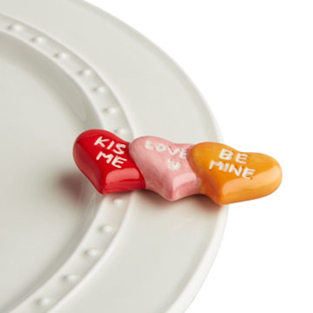 nora fleming mini -it's a love thing (conversation hearts)