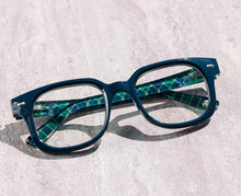 Load image into Gallery viewer, Peepers Glossary -Navy/Plaid
