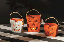 Load image into Gallery viewer, Halloween Treat Bag Lanterns
