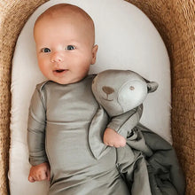Load image into Gallery viewer, gunamuna Lovey Bunny -sage
