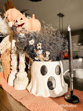 Load image into Gallery viewer, Halloween Ghost Treat Bucket
