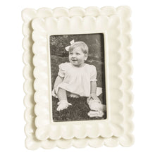Load image into Gallery viewer, Scalloped Picture Frame
