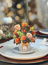 Load image into Gallery viewer, Flower Bouquet Card -Pumpkin Spice
