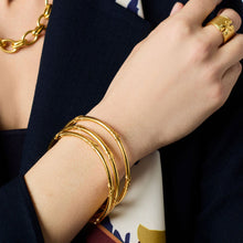 Load image into Gallery viewer, Julie Vos Essex Bangle -Gold
