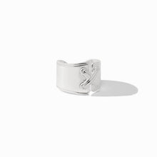 Load image into Gallery viewer, Julie Vos Silver Essex Ring
