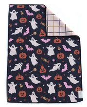 Load image into Gallery viewer, Reversible Microfiber Hand Towel -Ghostly Good
