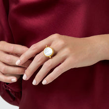 Load image into Gallery viewer, Julie Vos Coin Revolving Ring -Mother of Pearl
