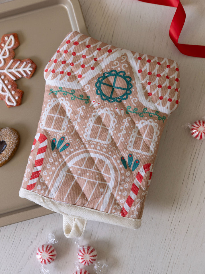 Holiday Oven Mitt -Gingerbread House