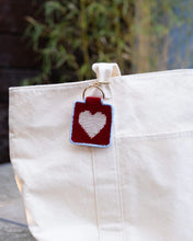 Load image into Gallery viewer, Needlepoint Keychain Kit -Heart
