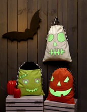 Load image into Gallery viewer, Halloween Glow in the Dark Treat Bags
