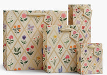 Load image into Gallery viewer, Rifle Paper Gift Bags -Garden Study
