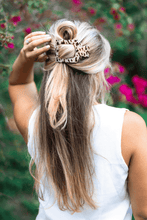 Load image into Gallery viewer, Teleties Flat Square Clips -Blonde Tortoise
