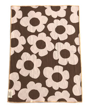 Load image into Gallery viewer, Reversible Microfiber Hand Towel -Checkmate Brown
