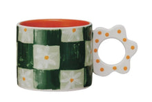 Load image into Gallery viewer, Spring Flower Handle Mug
