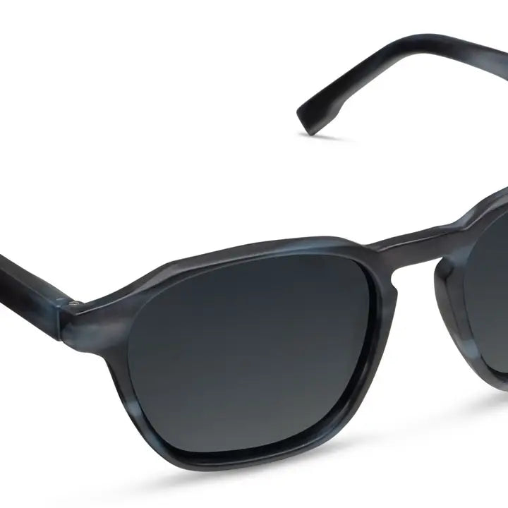 Peepers Sun Readers Sebastian -Charcoal Horn