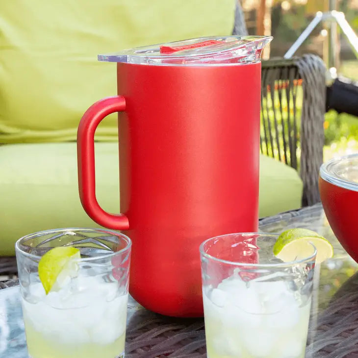 served Vacuum-Insulated Pitcher (2L) - Strawberry