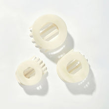 Load image into Gallery viewer, Teleties Flat Circle Clip -Coconut White
