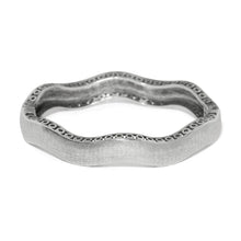 Load image into Gallery viewer, Brighton Inner Circle Wide Hinged Bangle -Silver
