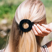 Load image into Gallery viewer, Teleties Flat Circle Clip -Jet Black
