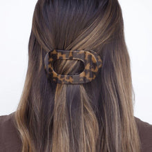 Load image into Gallery viewer, Teleties Flat Round Clip -Tortoise
