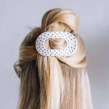 Load image into Gallery viewer, Teleties Flat Round Clip -White Polka Dot Party

