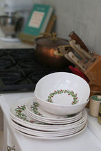 Load image into Gallery viewer, Relish Melamine Christmas Wreath Serving Bowl
