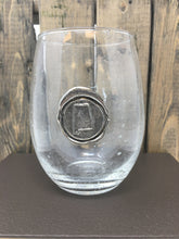 Load image into Gallery viewer, Southern Jubilee Medallion Stemless Wine Glass
