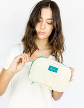 Load image into Gallery viewer, mb greene Jewelry Clutches
