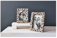 Load image into Gallery viewer, Leopard Print Frames
