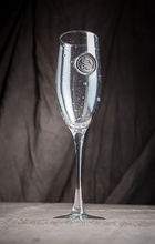 Load image into Gallery viewer, Southern Jubilee &quot;Initial&quot; Medallion Champagne Flute
